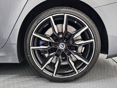 BMW 8 SERIES - 8
