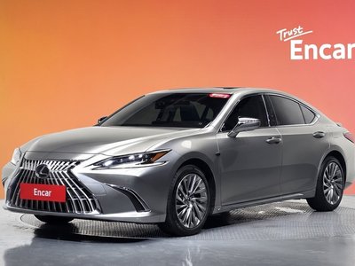2025 Lexus ES 照片 1