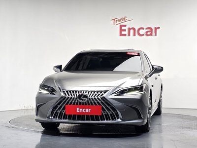 2025 Lexus ES 照片 3