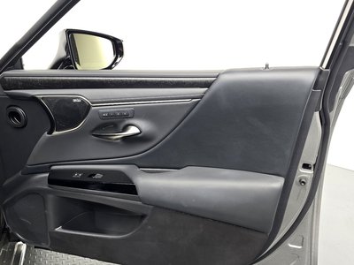 2025 Lexus ES — миниатюра 14