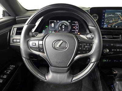 2025 Lexus ES — миниатюра 19