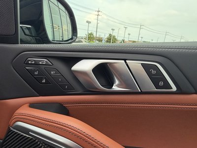 2025 BMW X6 — миниатюра 15