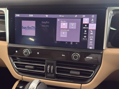 2022 Porsche MACAN thumbnail 29