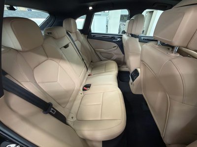 2022 Porsche MACAN thumbnail 44