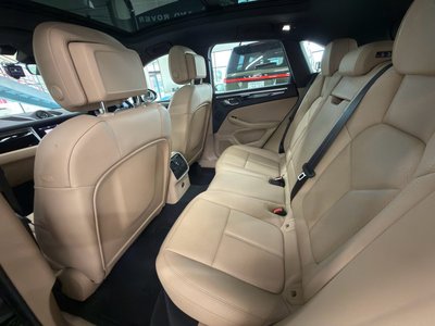 2022 Porsche MACAN thumbnail 47