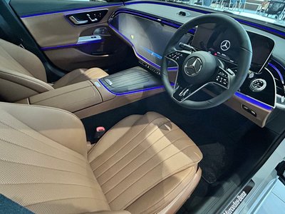 MERCEDES-BENZ E-CLASS - 10