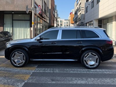 MERCEDES-BENZ GLS - 5