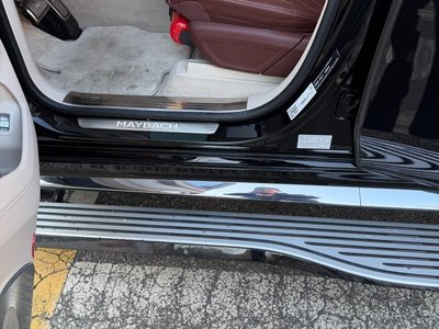 MERCEDES-BENZ GLS - 10