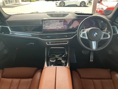 2025 BMW X5 缩略图 16
