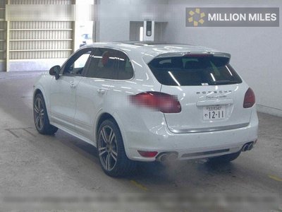 PORSCHE CAYENNE - 2