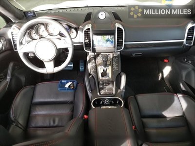 PORSCHE CAYENNE - 3