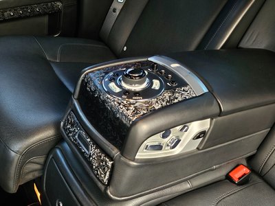 ROLLS-ROYCE GHOST - 10