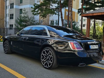 ROLLS-ROYCE GHOST - 4