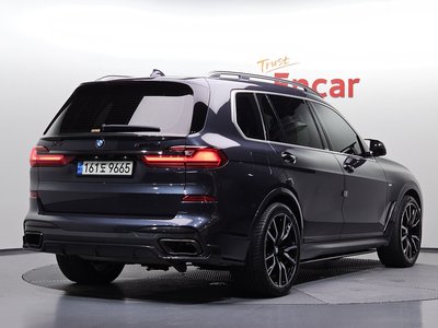2020 BMW X7 photo 5