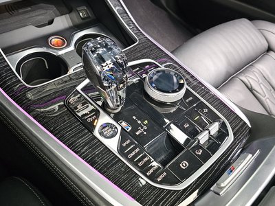 2020 BMW X7 photo 9