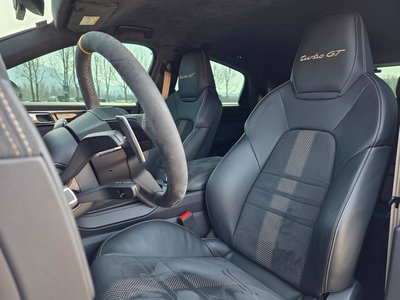 PORSCHE CAYENNE - 10