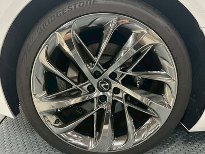 صورة مصغرة 18 لـ 2023 Lexus LC