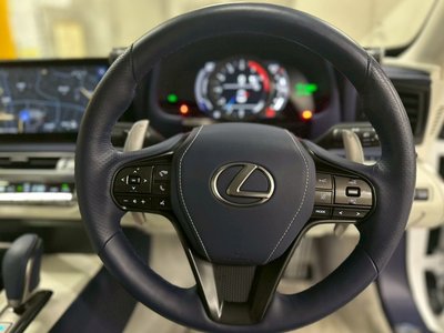 صورة مصغرة 12 لـ 2023 Lexus LC