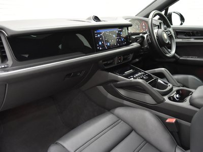 PORSCHE CAYENNE - 10