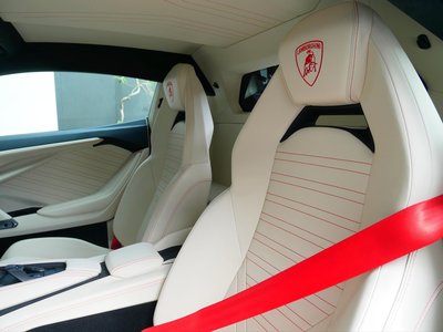 صورة مصغرة 33 لـ 2025 Lamborghini REVUELTO