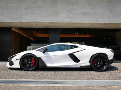 LAMBORGHINI REVUELTO - 10