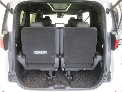 2024 TOYOTA ALPHARD — миниатюра 18