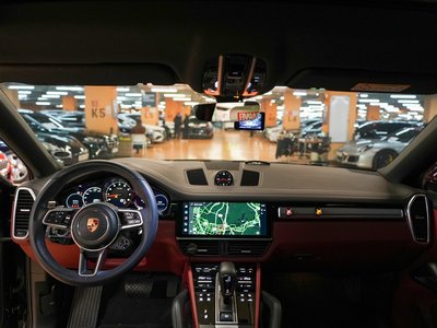 PORSCHE CAYENNE - 10