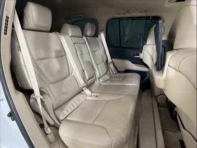 TOYOTA LAND CRUISER 300 - 6