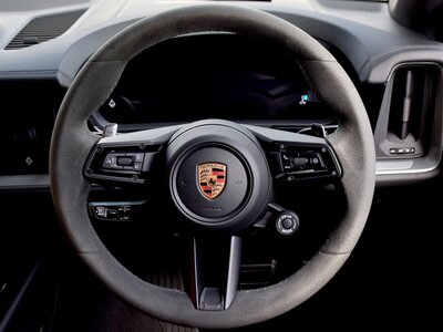 PORSCHE CAYENNE COUPE - 8