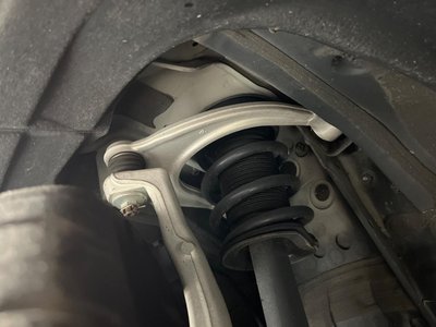 2022 Lexus IS thumbnail 30