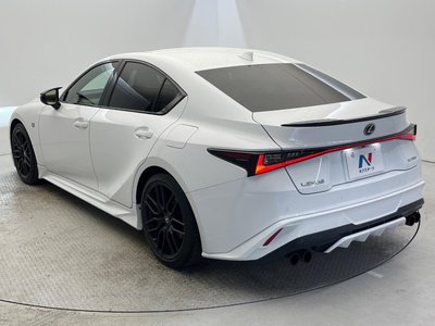 2022 Lexus IS thumbnail 34