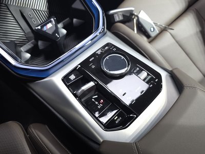 2025 BMW X3 thumbnail 12