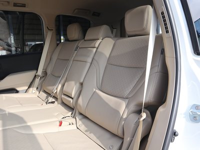 2025 Toyota LAND CRUISER 300 — миниатюра 19