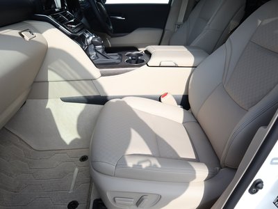 2025 Toyota LAND CRUISER 300 — миниатюра 16