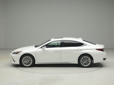 LEXUS ES - 7