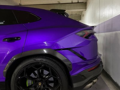 LAMBORGHINI URUS - 7