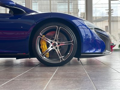 MCLAREN 650S SPIDER - 8