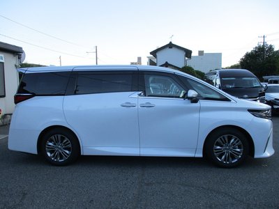 TOYOTA ALPHARD - 8