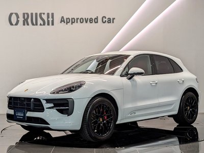PORSCHE MACAN - 8