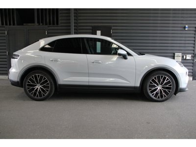 PORSCHE MACAN - 6