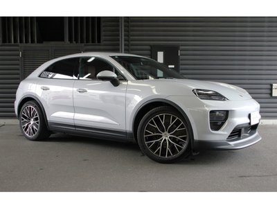 PORSCHE MACAN - 7