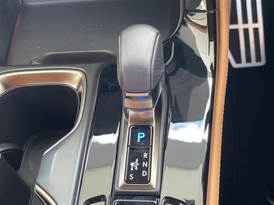 2025 Lexus NX — миниатюра 11