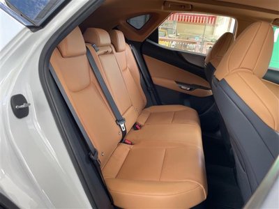 2025 Lexus NX — миниатюра 18