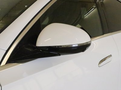 MERCEDES-BENZ E-CLASS - 7