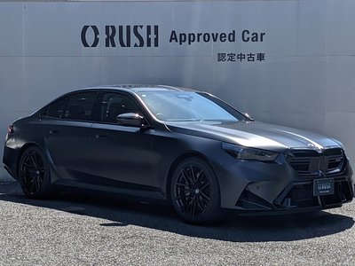 2024 BMW M5 照片 1