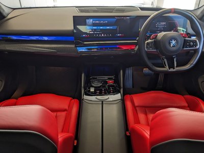 2024 BMW M5 thumbnail 14