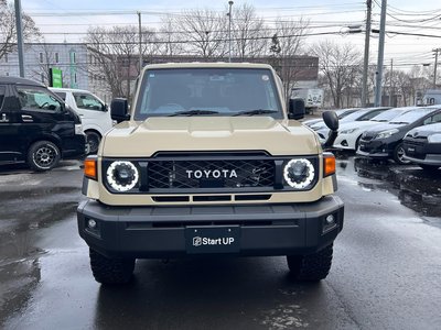 TOYOTA LAND CRUISER 70 - 3