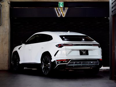 2019 Lamborghini URUS thumbnail 37