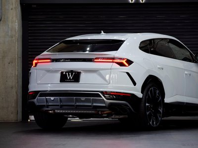 2019 Lamborghini URUS thumbnail 52