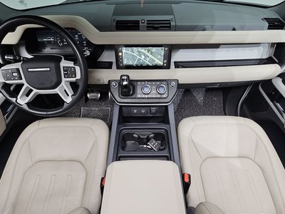 LAND ROVER DEFENDER - 5